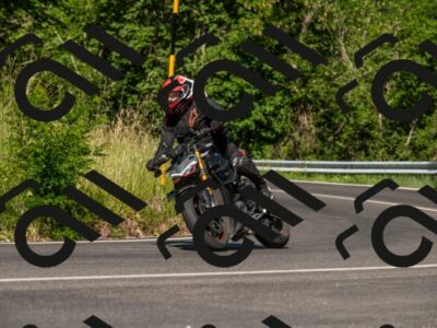 202605300913-M22_8860_m2_