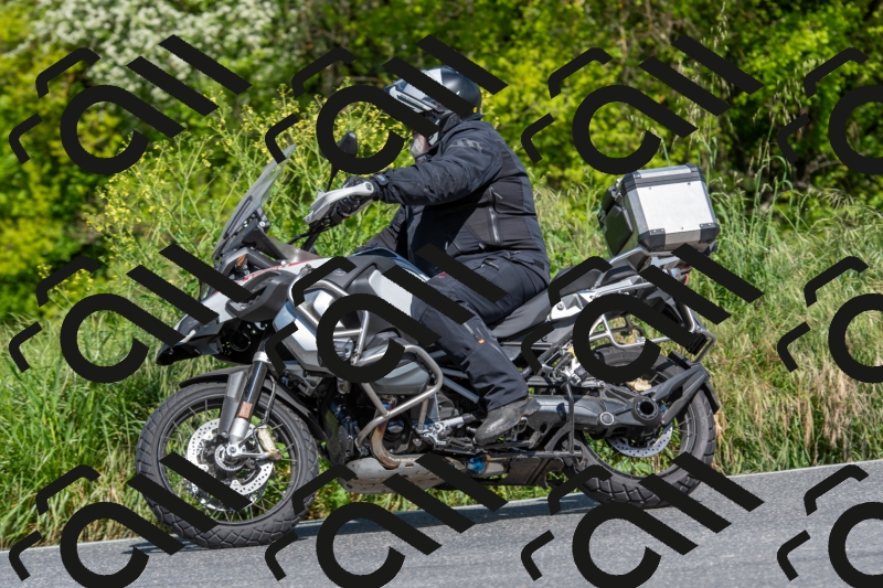SMN6904