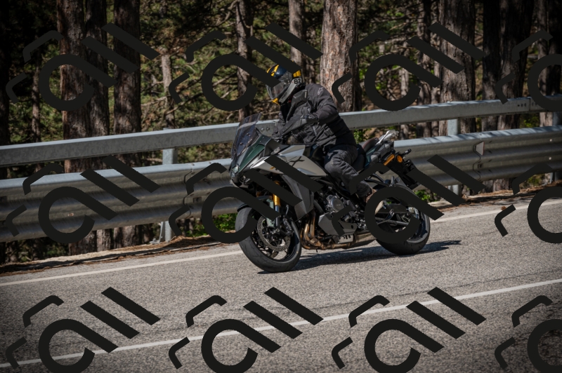 20250517_1004_am_-26