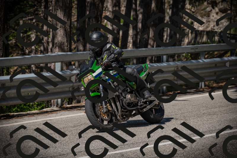 20250517_1004_am_-30