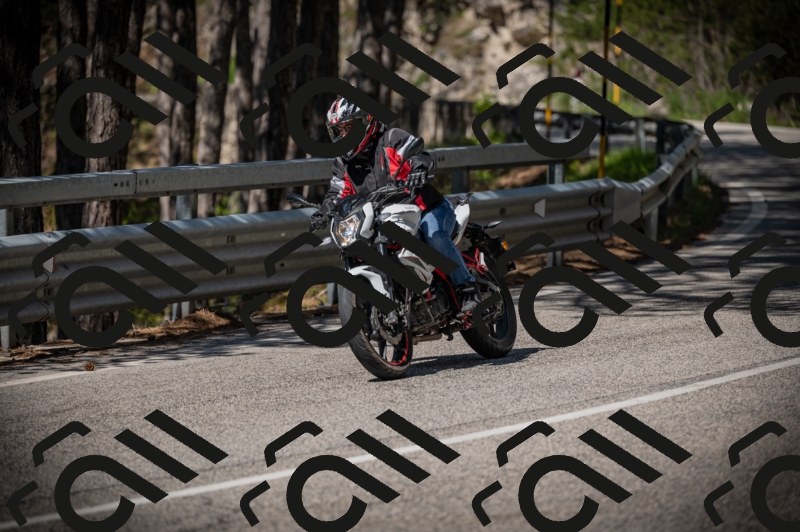 20250517_1036_am_-18