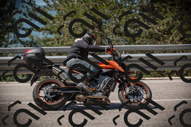 20250517_1100_am_-26