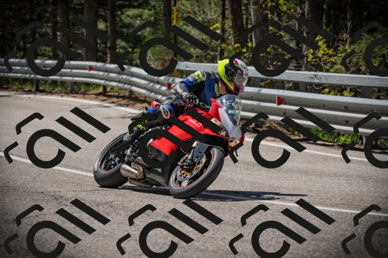 20250517_1112_am_-12