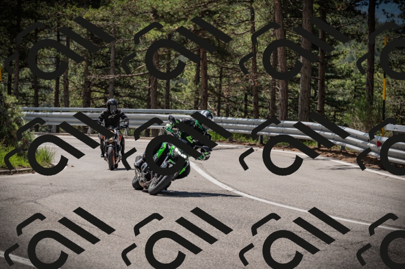 20250517_1120_am_-17