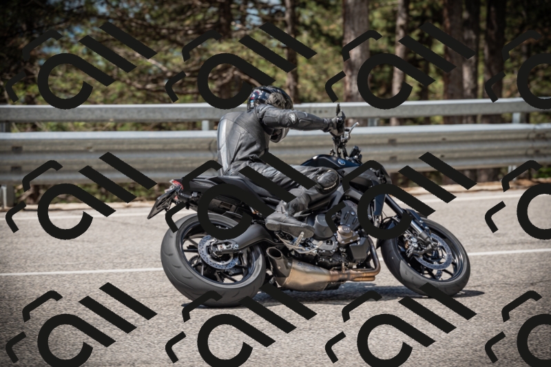 20250517_1123_am_-11