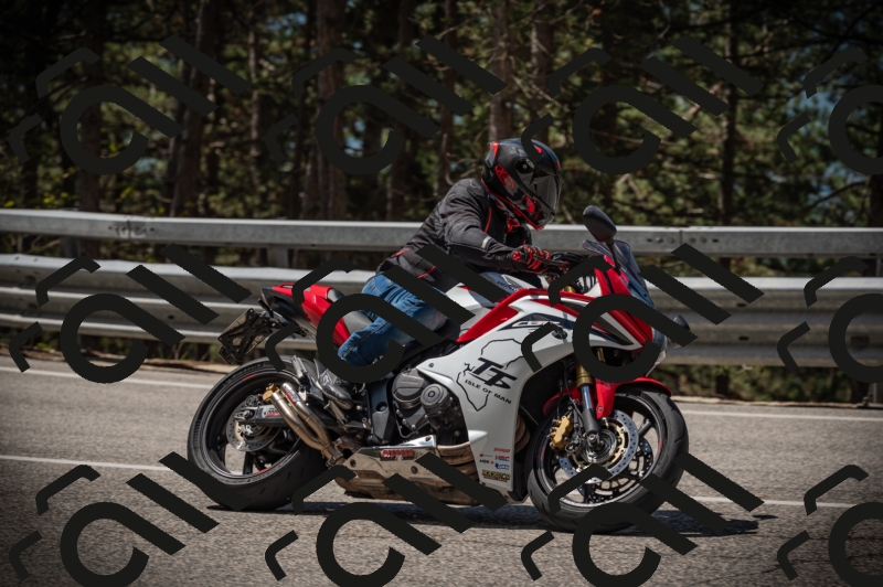 20250517_1128_am_-11