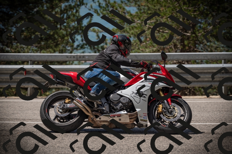 20250517_1128_am_-12