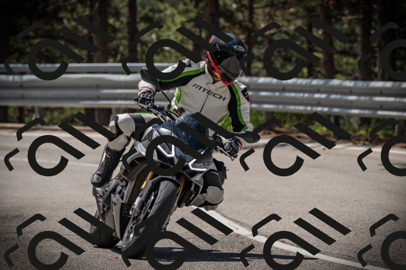 20250517_1128_am_-15