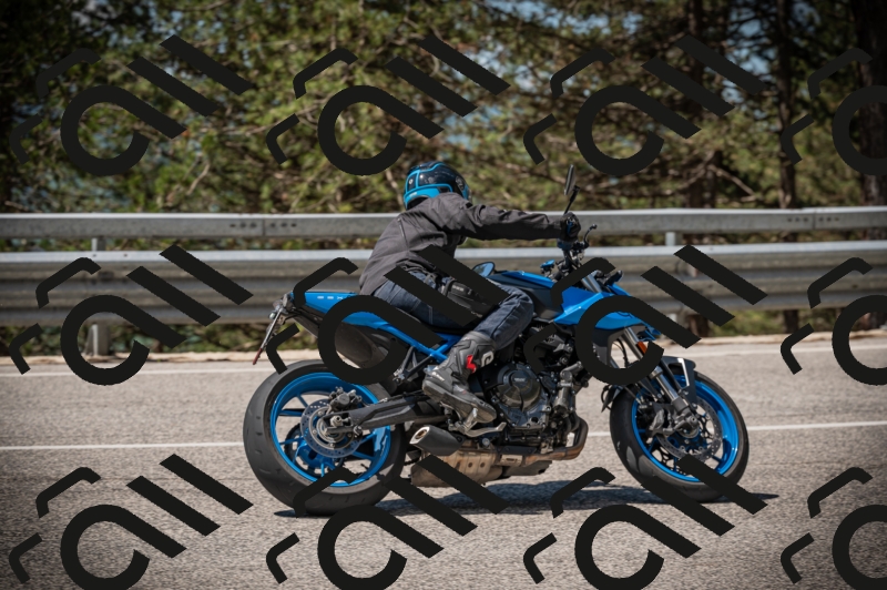 20250517_1129_am_-10