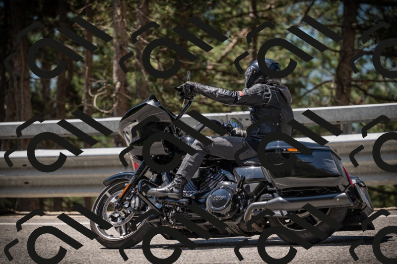 20250517_1134_am_-11