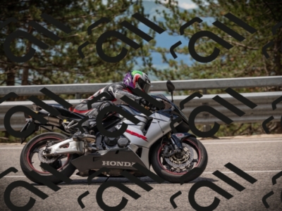 20250517_1159_am_-14