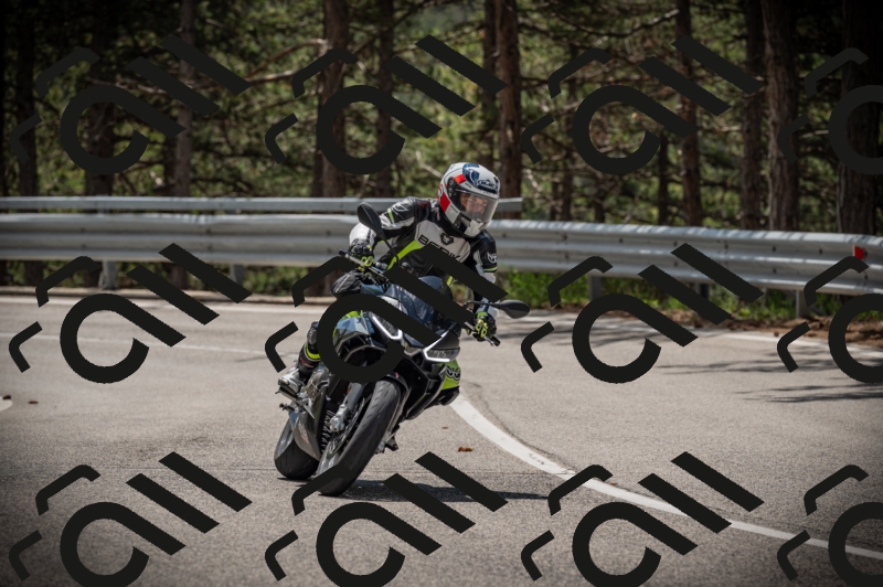 20250517_1159_am_-17