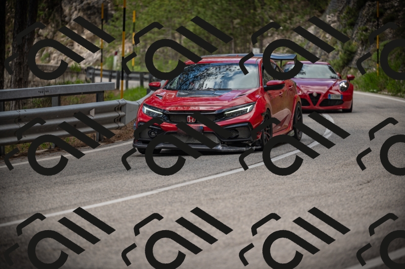 20250517_1213_am_-11