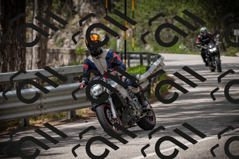 20250517_1213_am_-16