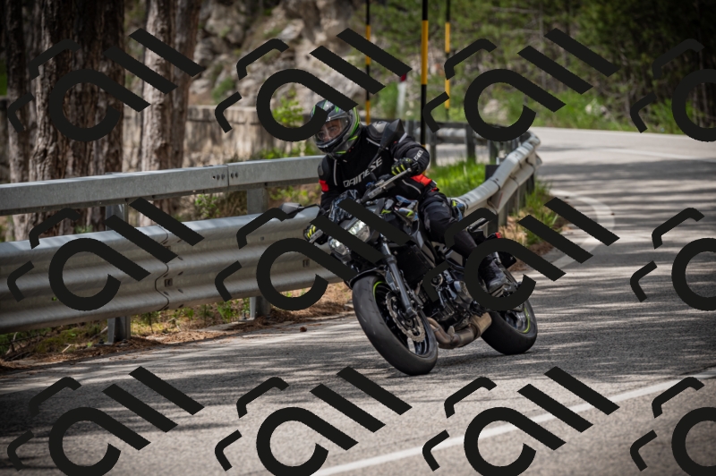 20250517_1213_am_-18