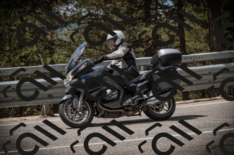 20250517_1217_am_-11