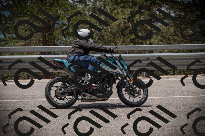 20250517_1218_am_-10