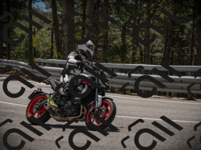 20250517_1220_am_-12