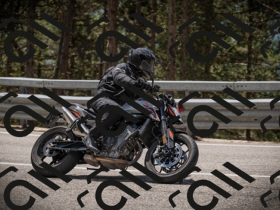 20250517_1225_am_-13