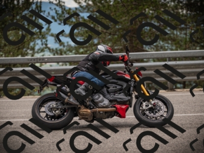 20250517_1236_am_-10