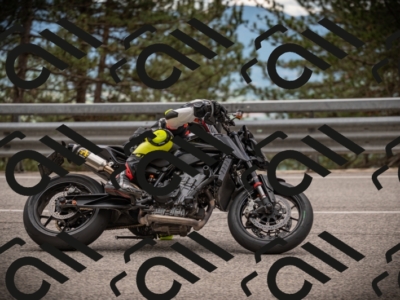 20250517_1242_am_-14