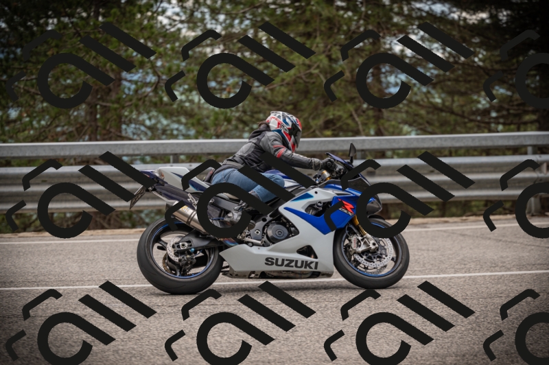 20250517_1247_am_-10