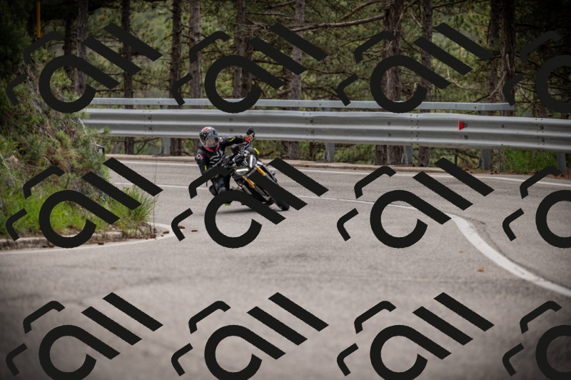 20250517_1247_am_-11