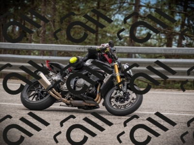 20250517_1247_am_-15