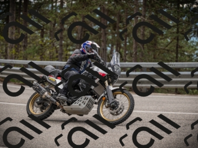 20250517_1248_am_-16