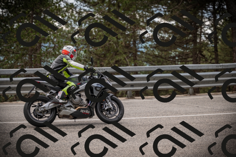 20250517_1248_am_-20