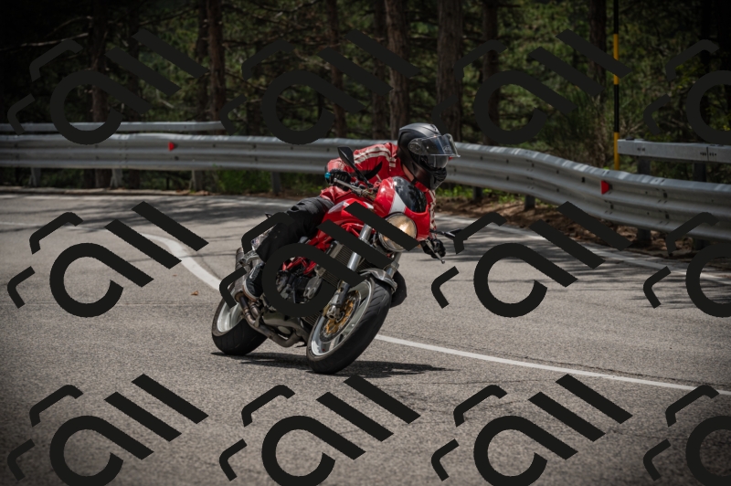 20250517_1258_am_-11