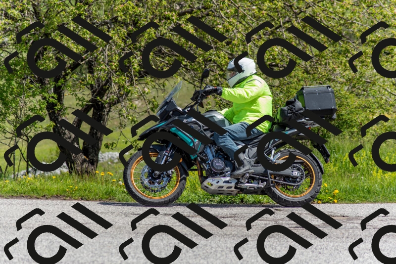 202505171113-DSC_6799_c2