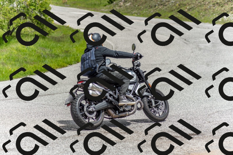 202505171247-DSC_7058_c2