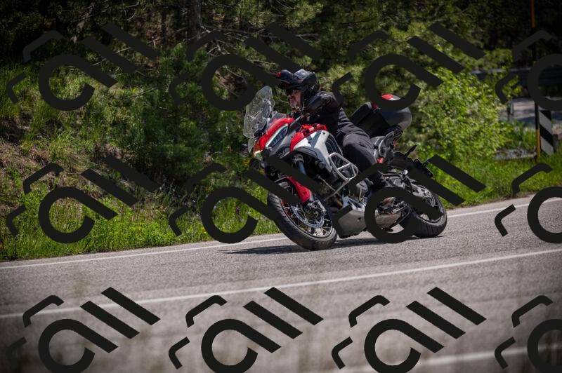 20250518120131-Z62_1058_am_