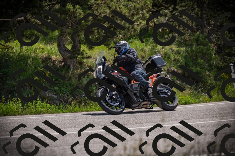 20250518120136-Z62_1063_am_