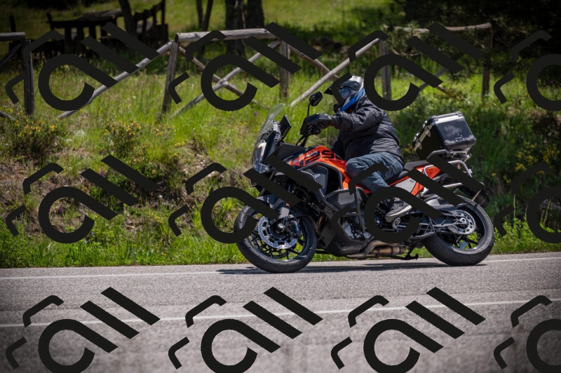 20250518120136-Z62_1064_am_