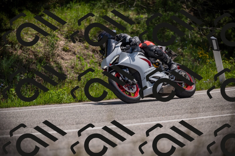 20250518120259-Z62_1081_am_