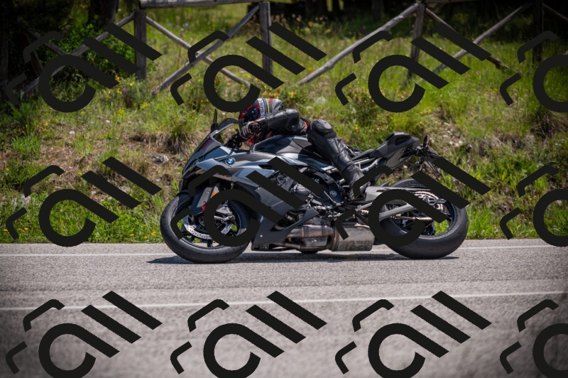 20250518120304-Z62_1087_am_