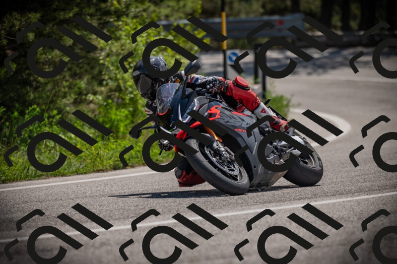 20250518120344-Z62_1097_am_