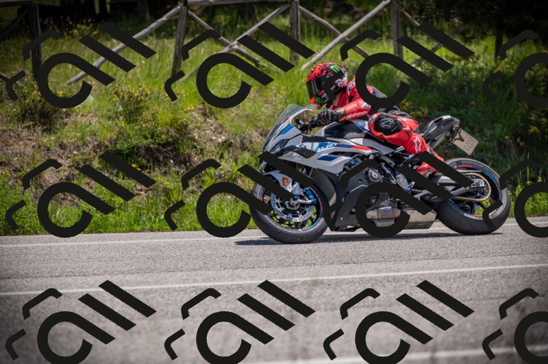 20250518120350-Z62_1104_am_