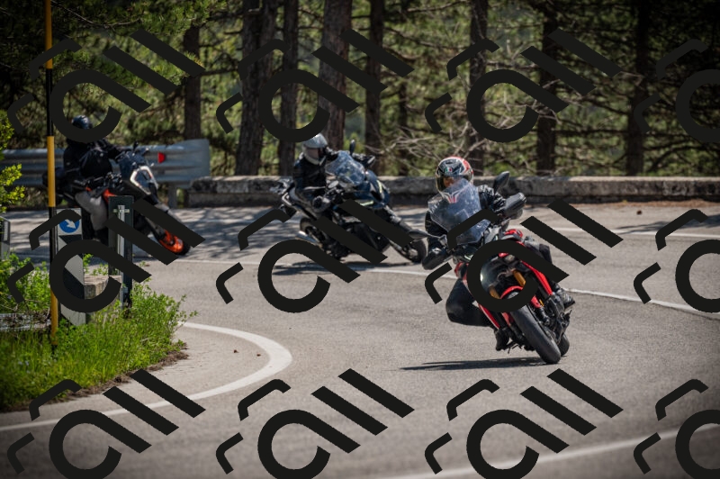 20250518120408-Z62_1111_am_