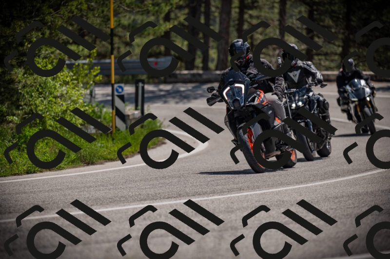 20250518120411-Z62_1116_am_