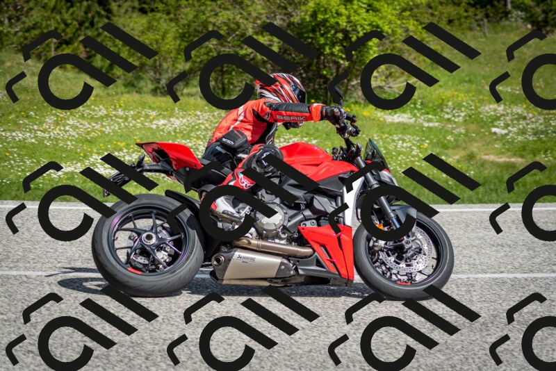 202505181016-DSC_7212_c2