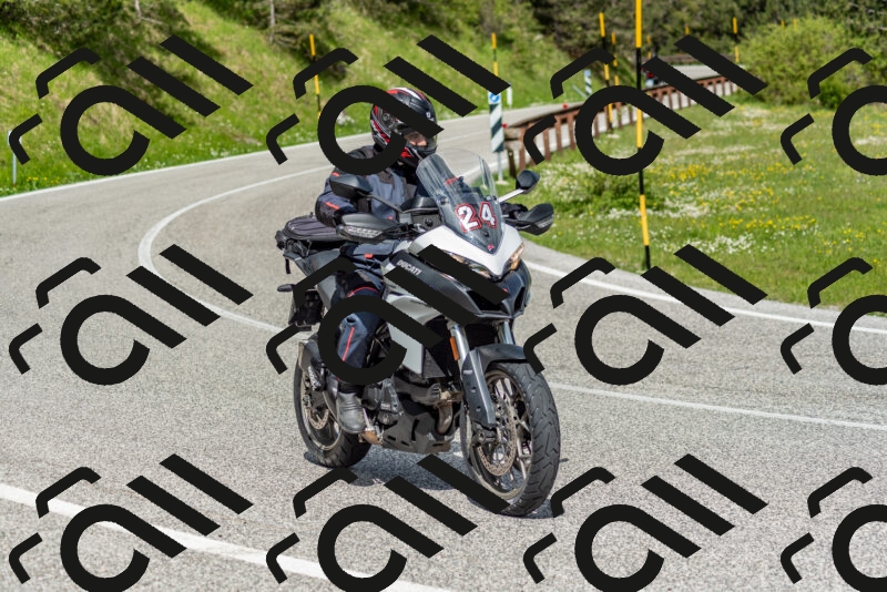 202505181035-DSC_7396_c2