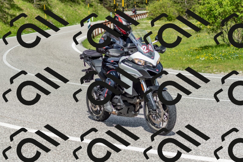 202505181035-DSC_7397_c2