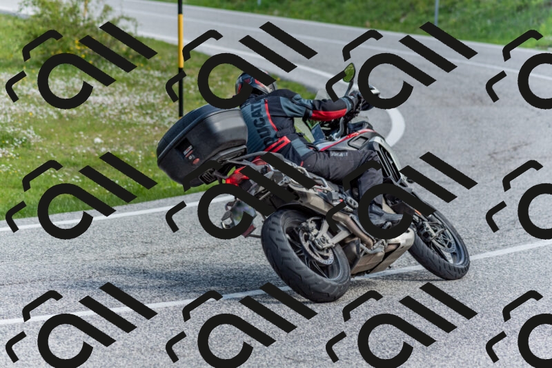 202505181047-DSC_7546_c2