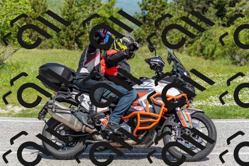 202505181048-DSC_7570_c2