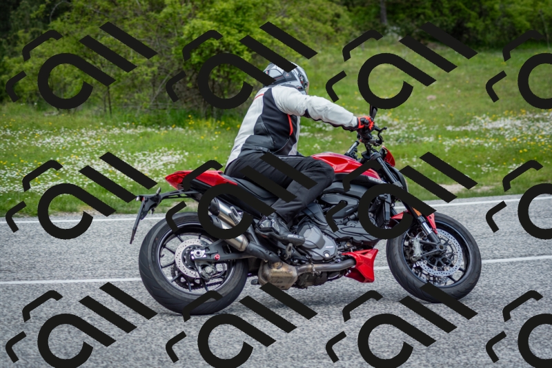 202505181227-DSC_9876_c2