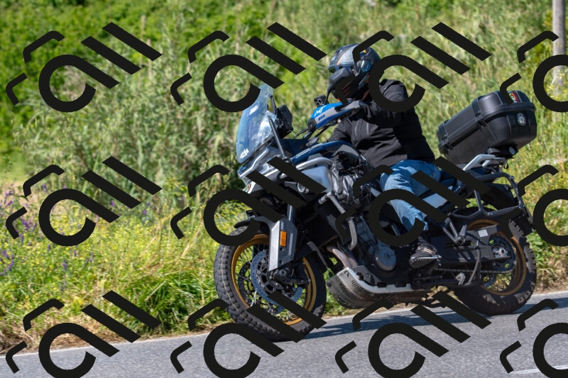 20250517104724-R01_3903_r1