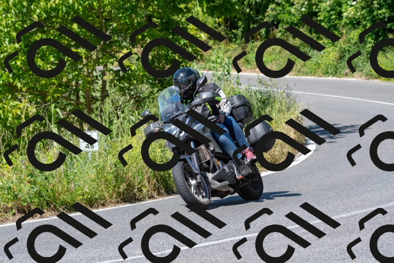 20250517105332-R01_3937_r1